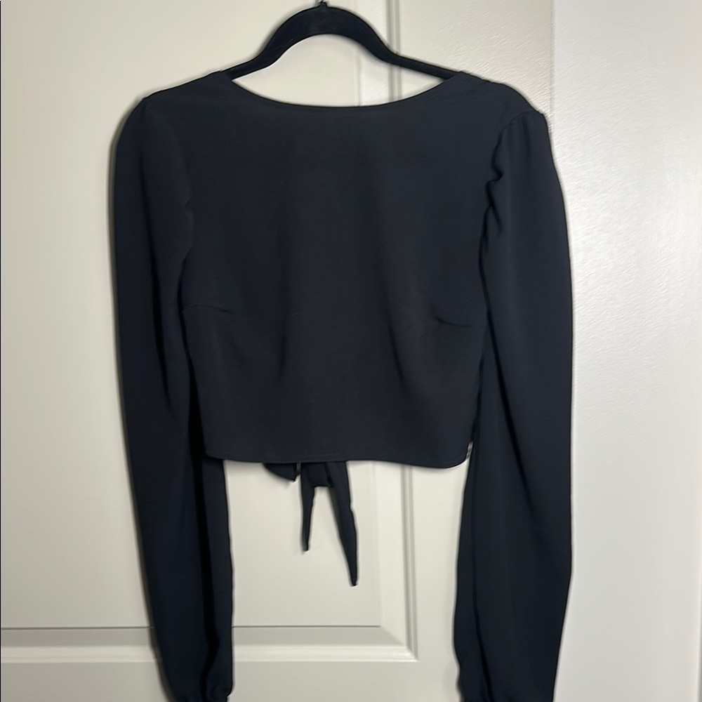 Missguided tie-back long sleeve top, size 6